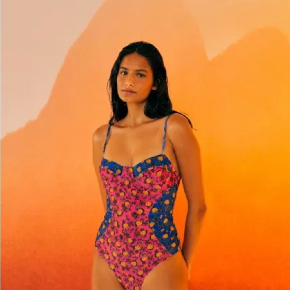 NWT Farm Rio Fruit Dots One Piece Swimsuit Size Small